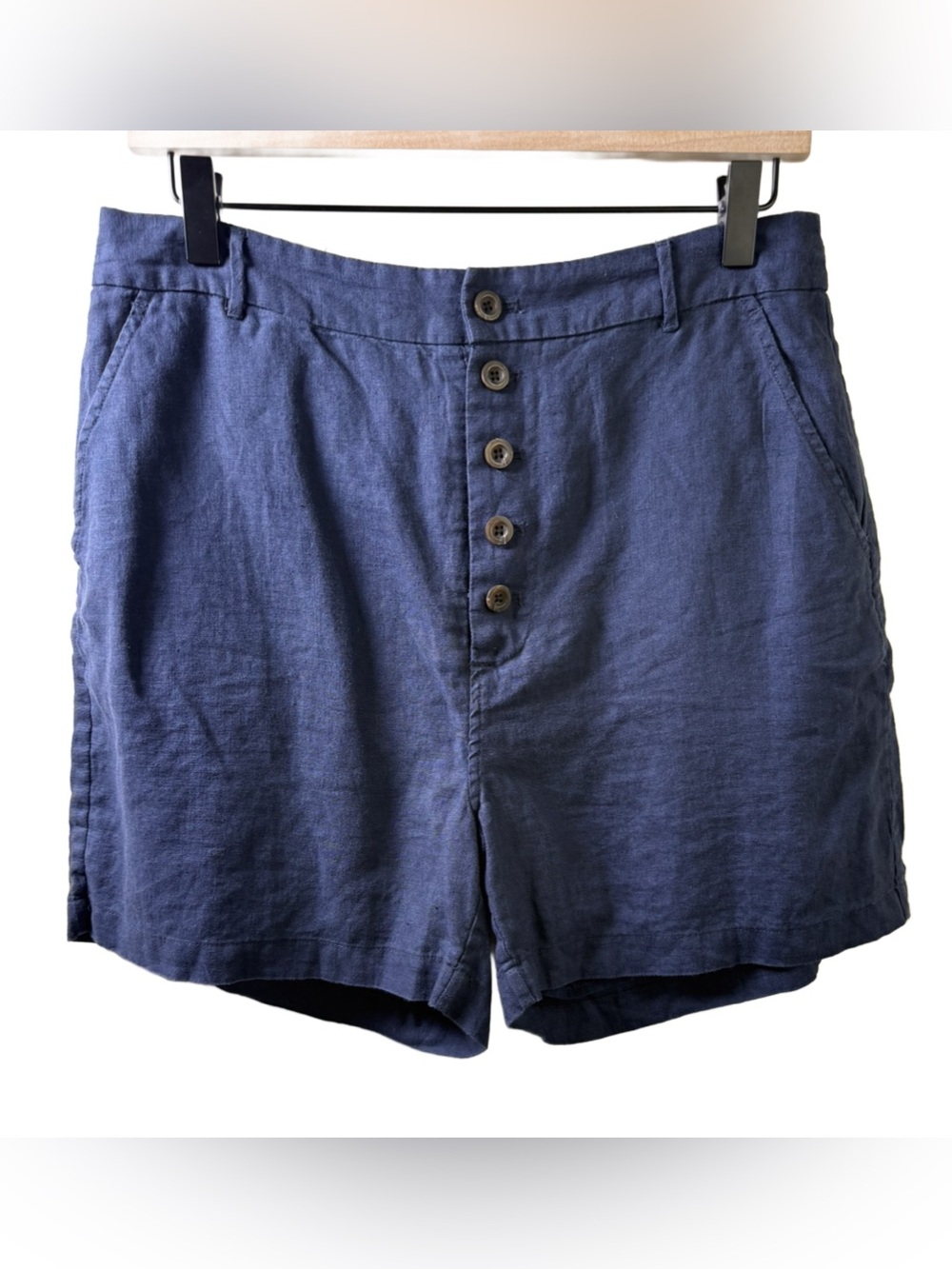 Onia Boyfriend Navy Linen-Blend Button Shorts